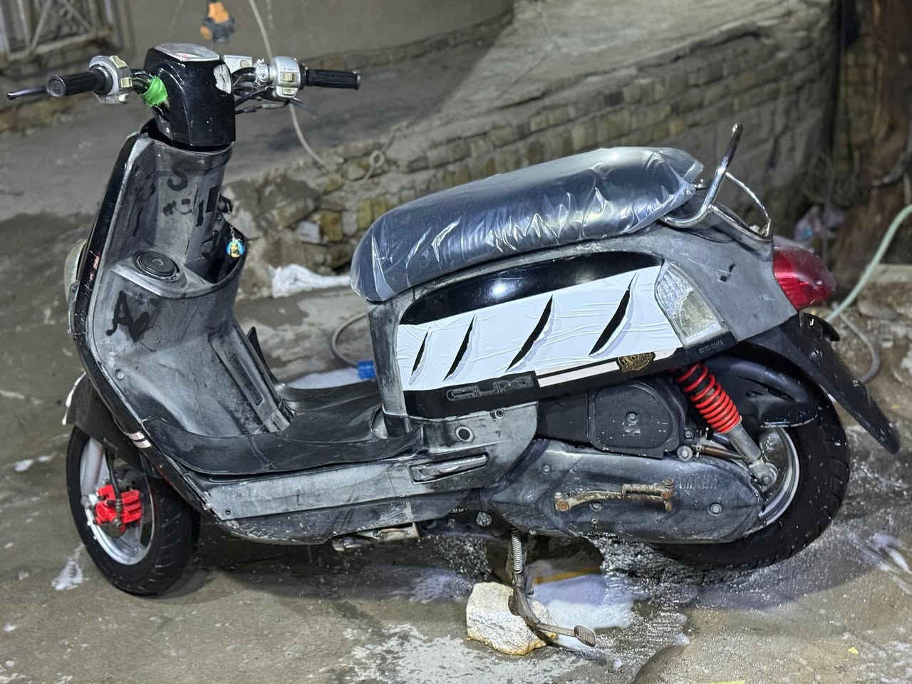 للبيع كفاله من لطول ل طول دراجه كارتون ختم واحد سعر مليون وميه وبيها مجال***********
