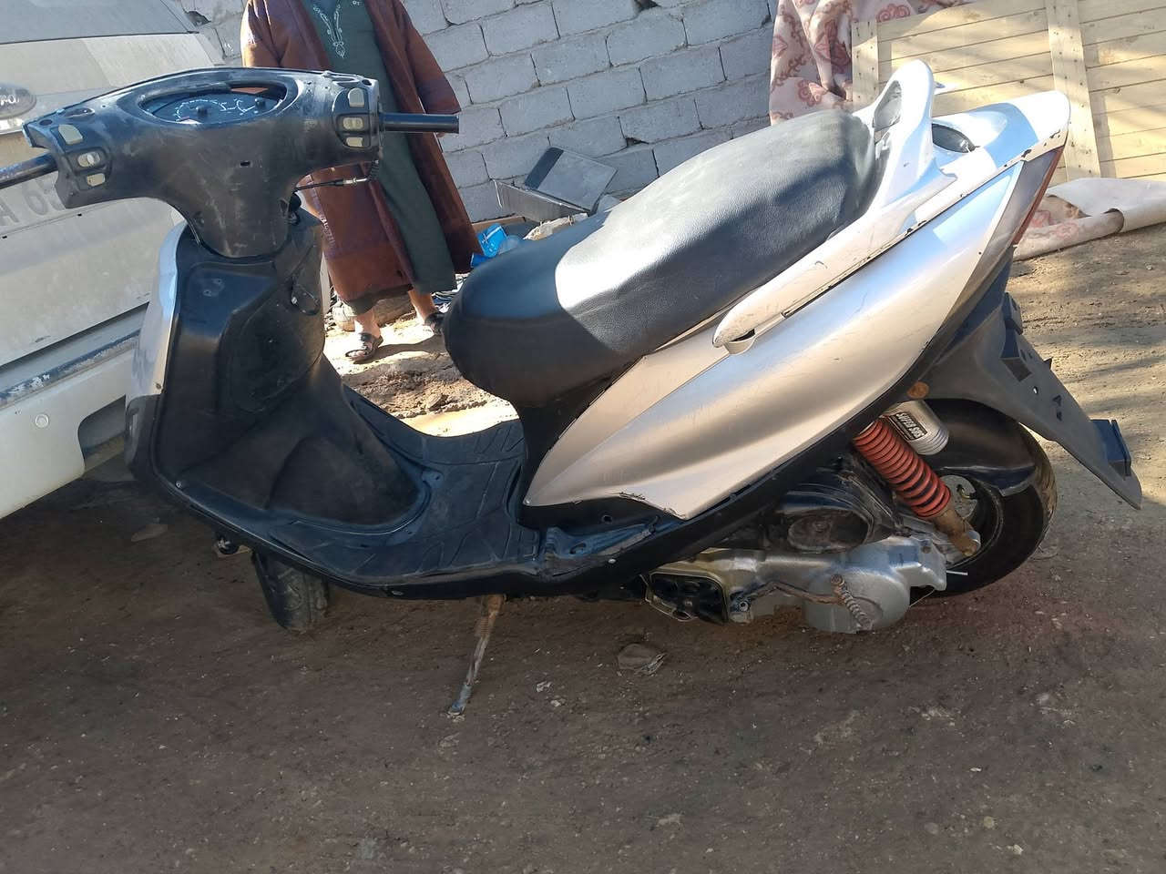 للبيع دراجه خير من الله كامله من مكينه او كهربائيات تايرات كله جاهز او كلشي تفحص مكينه ما تسمع صوته نشطه السعر 300 او بيه مجال مكاني محموديه ***********
