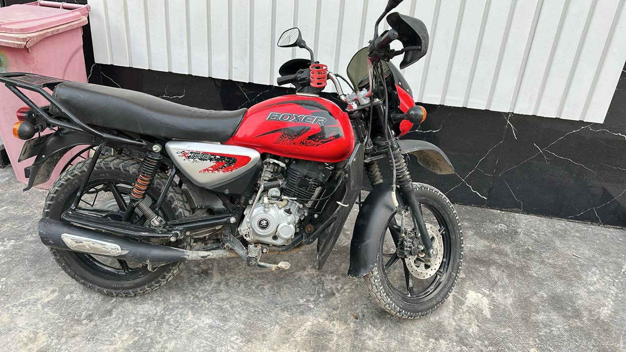 سلام عليكم بوكسر البيع ماشيه 39الف حقيقي مشتغله دلفري قليل كلش دراجه برغي ما مفتوح بيه كفالة مكان الدوره السعر
1800 بيه مجال قليل كلش رقم *********** بي وتساب
