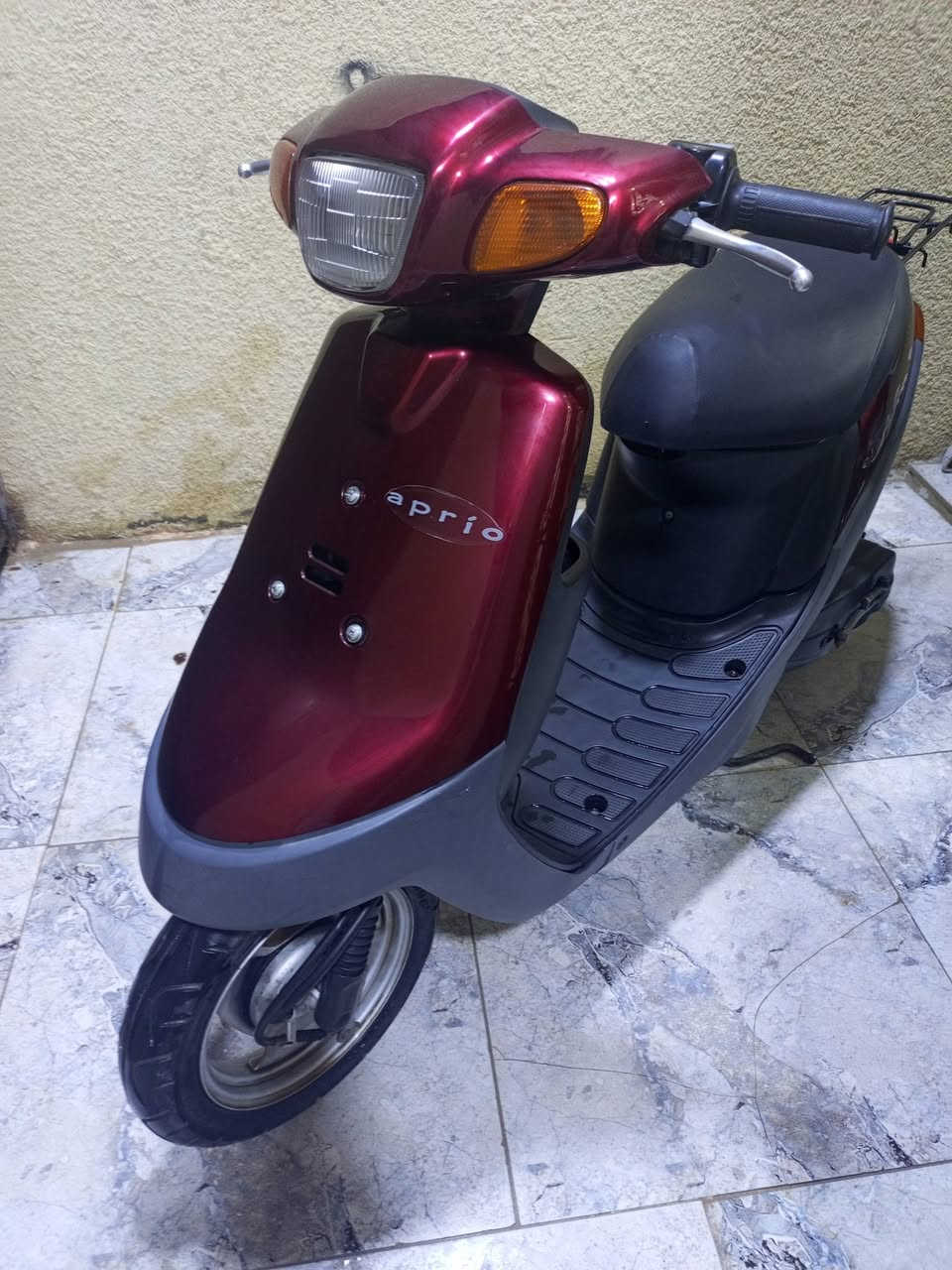 السلام عليكم دراجه بطه ٢٠٠٣نظيفه  اخت الحاويه مقفوله كفاله عامه العنوان كربلاء الچاير للاستفسار ***********
