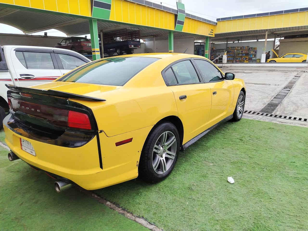 سلام عليكم جارجر 12بيهه فخضه تبديل مكينه  كير حداديه تبريد طخم تايرات كله كارتون 115بيهه مجال 
***********
