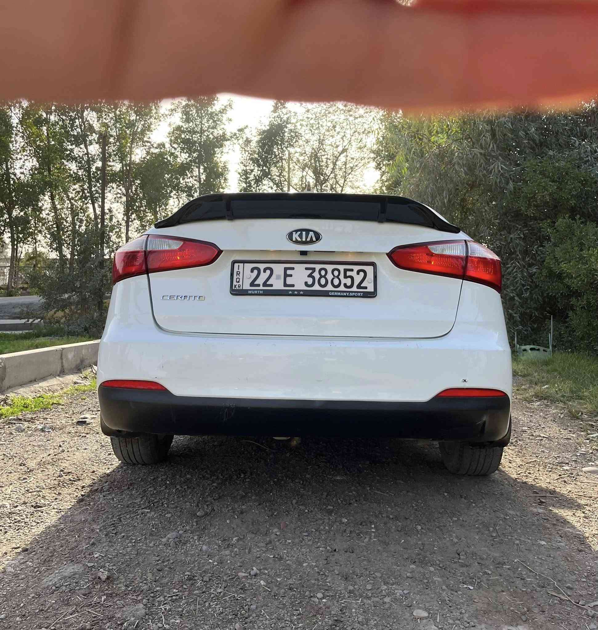 كيه سيراتو خليجي موديل 14 رقم اربيل جديد سنويه 28 تريد وكاله تريد تحويل كير مكينه جدد ناعمات شرط مكينه 1600 داخل سياره اسود شاشه تاب مال لكزز كار بلي 
تحكم ستيرن جهتين 
بريك اي بي اس 
5 ويل كب حداديه وره وكدام جديده قبل يومين بدلت حداديه كوري كلها جديده سياره بيها مكانات صبغ 4 قطع اني ابيع حزام حتى تدفئه تبريد كله شغال سياره مابيها ولا نقص جاهزه مذب عليها ربع دينار سعرها 100 مكانها بغداد جكوك شعله رقم موبايل ***********
