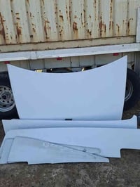 للبيع كاسحة وزعانف موديل 15 كاملات نقص مابيهن. 07808516248