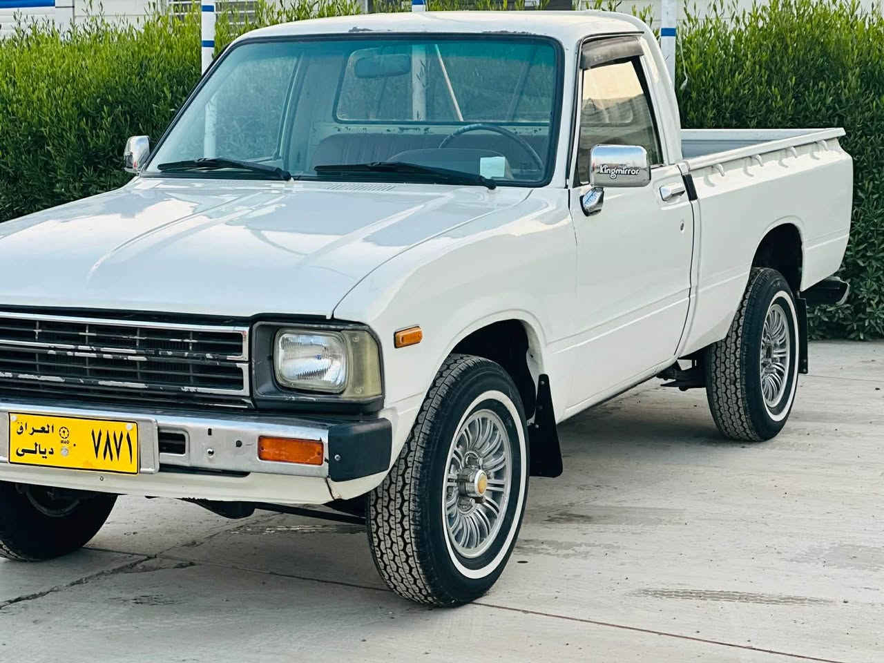 تويتا بيكاب تك موديل 1982
حزام سبوخ لسر جوانى كراوه سقفى بوياخ نيه
تايه تازه سنوى رقم اصلى  ساحب سنوى مردوه جوار تايه لوك نوقسانى هيج نيه زور جوانى ماوتوه 
سعر 35 ورقه و كميك مامله 
 نوقسانى هيج نيه مكينه و گير بشرته *********** كالار, السليمانية
