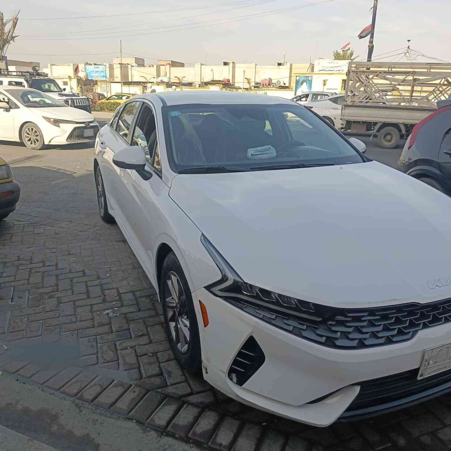 كي فايف أمريكي موديل٢٠٢٢
حادثه موحود بالصورة 
نص مواصفات سويج
تحكمات ستيرن
قياده ذاتيه
تحديد مسار
اوتو هولد
سايد بريك دكمه 
بغداد السيارة معوقين  سنه وصير حرة السيارة
مكاني بغداد الكفائات العبيدي
***********
السعر 165
