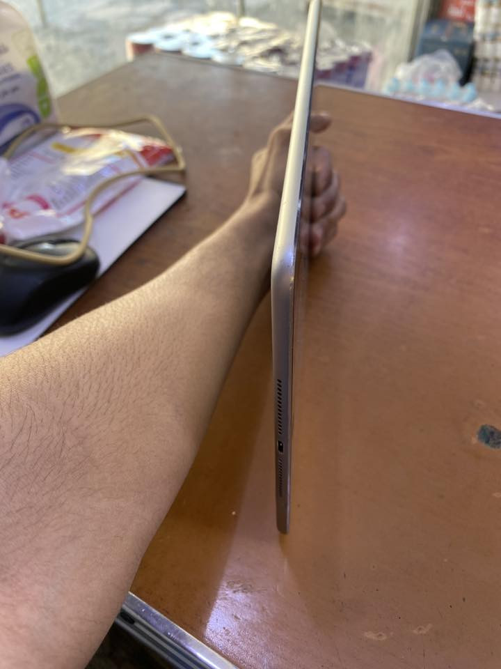 سلام عليكم ايباد r2 ذاكرته ٦٤ باطيره ٨٩ بس الكامرات ما يشتغلن السعر ١٢٠ وبي مجال


**إذا كنت صاحب هذا الإعلان وتريد حذفه لأي سبب، رجاءا أرسل رسالة إلى الدعم الفني**