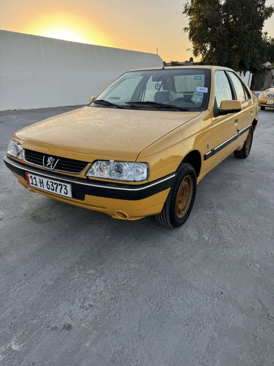 سلام عليكم للبيع بيجو الميس موديل ٢٠١٦ بسمي هزه ورقم نكليزي جدد لأضربه ولا تبديل كفاله عامه صبغ شي كلش بصيط كير محرك جدد تخم تاير جديد صدر مامي خلفي جديد دشبول عالي سنويه لحد ٣٠ مجدد ماشيه ١٤٠ سياره على وضع شركة كلها شراي يتصل سعر ٥٤ وبيها مجال *********** مكاني البياع
