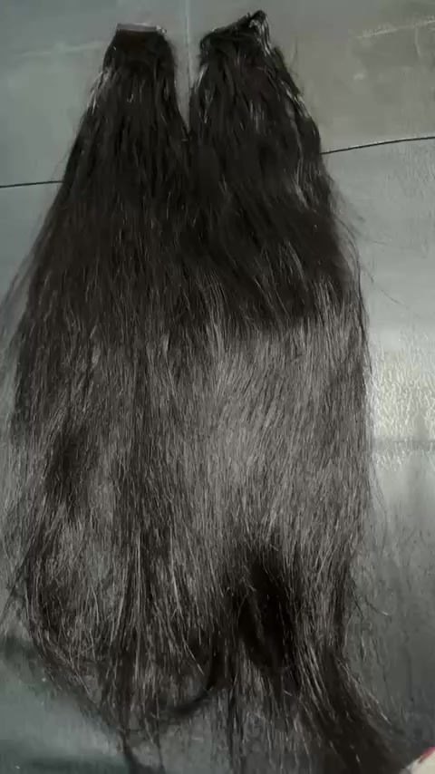 بنات حبيباتي عندي شعر طبيبعي شسوار صبغ سحب وبي ضمان ماخذته من الامارات مره وحده لبسته 80خصله والطول 80 اللون طبيبعي. 100بلميه. اللي تريد تدخلي خاص


**إذا كنت صاحب هذا الإعلان وتريد حذفه لأي سبب، رجاءا أرسل رسالة إلى الدعم الفني**