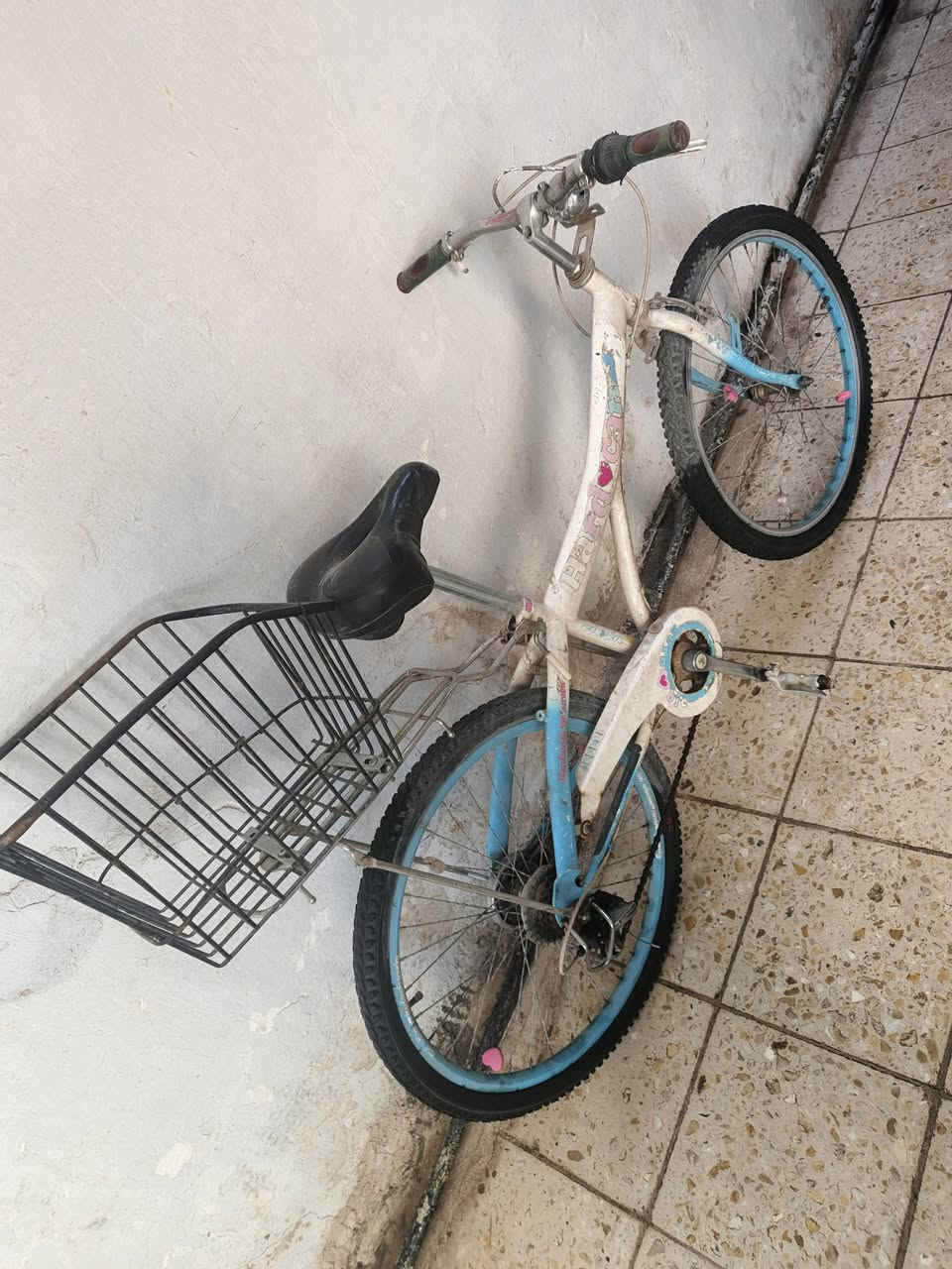 بايسكل حجم ٢٤ بحاله جيدة للبيع بسعر ٥٠ وبيه مجال بسيط


**إذا كنت صاحب هذا الإعلان وتريد حذفه لأي سبب، رجاءا أرسل رسالة إلى الدعم الفني**