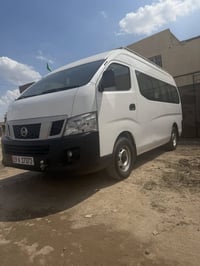 نيسان لبيع  ١٤ موديل سياره خير من الله ماشيه ٣٧0 //٠٧٧٦٣٦٩٣٠٩٩