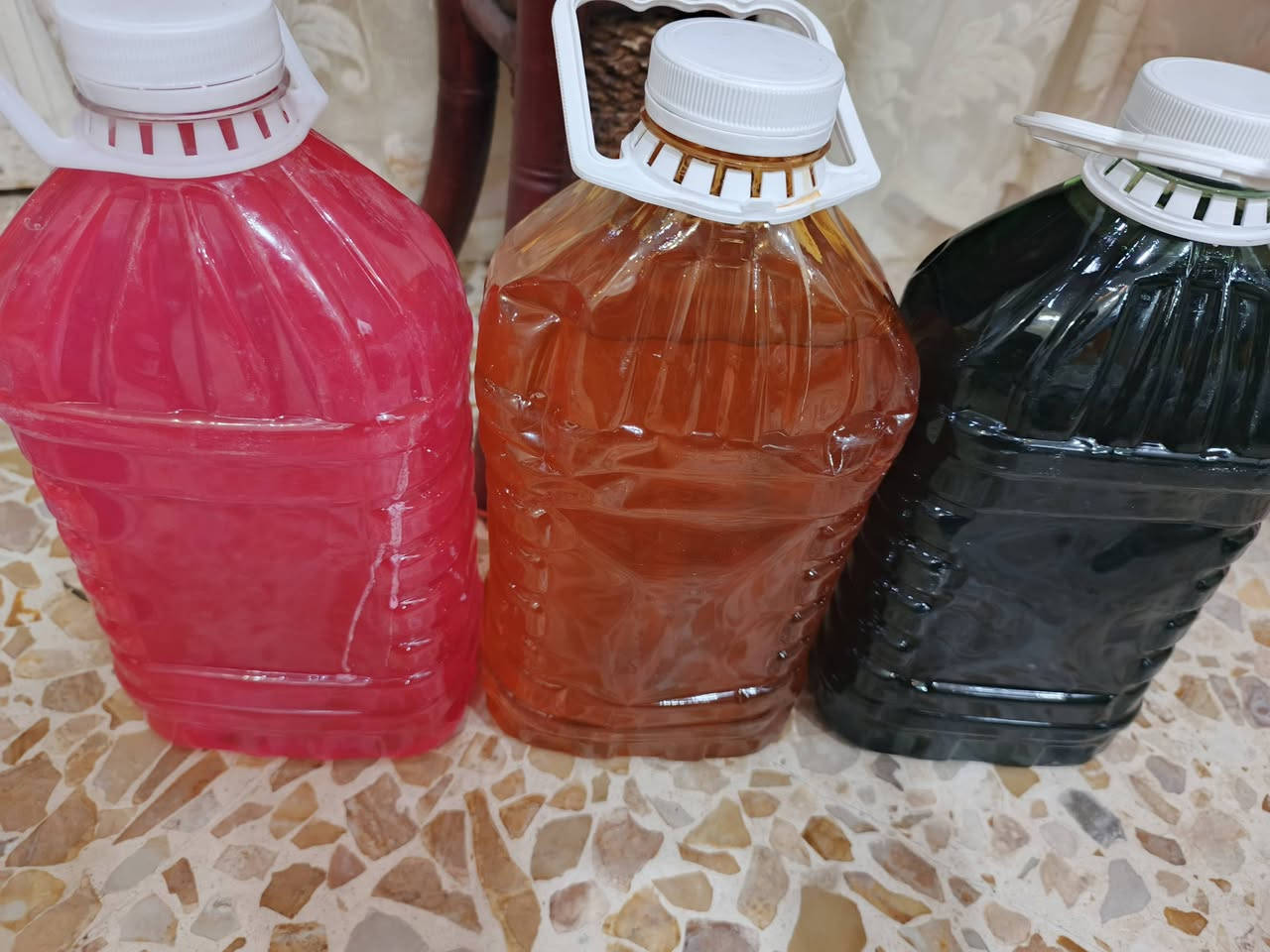 السلام عليكم متوفر لدينا معطر سائل 
زاهي 
زاهي اسود 
مكيف شعر 
معطر ارضي 
فلاش 
قاصر ابيض
مزيل الدهون  
عطر فواح 
كلهم مجربات يجنن عطرهم 
يوجد لدينا خدمه توصيل كافه محافظات العراق


**إذا كنت صاحب هذا الإعلان وتريد حذفه لأي سبب، رجاءا أرسل رسالة إلى الدعم الفني**
