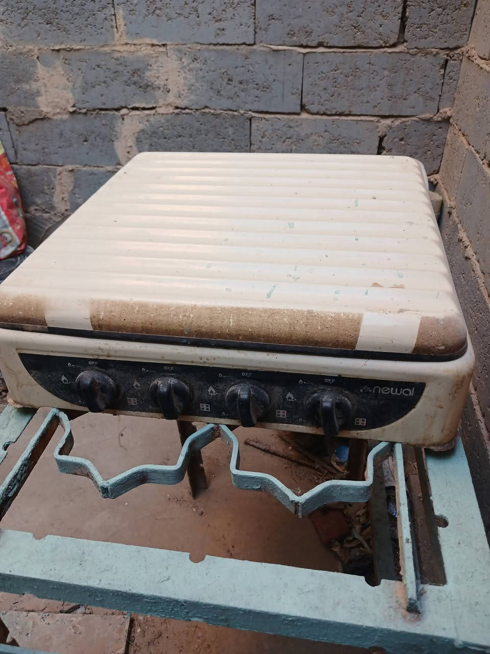 غراض للبيع ثلاجه ايديال شغاله السعر ٧٥الف وميز مكيف السعر ٢٠الف وطباخ منضدي شغال ونظيف السعر ٢٥الف وبرميل نفط بي ثقب صغير السعر ١٠الاف


**إذا كنت صاحب هذا الإعلان وتريد حذفه لأي سبب، رجاءا أرسل رسالة إلى الدعم الفني**