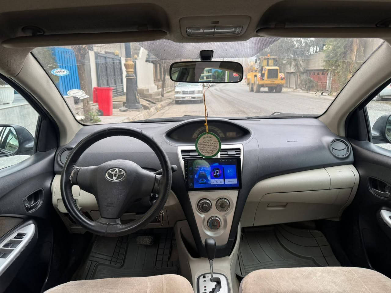 یارس 2008 
ڕەقەم سلێمانی 
سەنەوی ٤ مانگە تەواو بووە ڕەقەمی تازەیە 
ژینگەو ڕێگاو بانی دراوە 
هیچ دەعمو لێدراوێکی نیە بەشەرت
کامل جەلاتینێک کراوە. بۆ کاڵبونەوە
مواسەفات خلیجی 
گێڕ ئۆتۆماتیک 
مەکینە گەورە 
تەبرید و ناو زەرد
٤ جام کارەبا و ئاوێنە کارەبا
ئەی بی ئێس و دژە خلیسک 
ویل کەپ تایەیی تازە 
جام هیتەر 
٥ کەلەو کۆنتڕۆڵ 
گێڕو مەکینەو تەبرید بەشەرت
تەحویل و غرامەو بڕاوەی بەشەرت 
٧٤ کەمێ معامەلە لە دوکانی سیاحیم 
*********** یان *********** دخان, السليمانية
