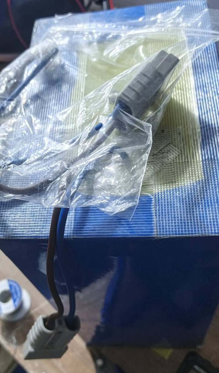 متوفر ليثيوم فوسفات الحديد

72V 15 A

72 V 30

72V 45A

72v 60A

كذلك 60 فولت " 

كذلك 48 فولت"

كذالك 24 فولت "

اكيد ما ننسى اصحاب الدخل المحدود

بكج 15A  يعادل بطاريات الحامظية 

تخلص من الحامظية وختار الصح مقارنة مع الحامظية وزن اخف شحن اسرع مسافة ابعد عزم اقوى

كارت bms سمارت جي كي اتابع بطارية عن طرق هاتف

شباب الاسعار جدا حلو 

ظمان سنة حقيقي

كل العليك ادز قياسات قاعدة بطارياتك 

طول عرض عمق 

الحجز عن طريق الواتساب

‏‪***********‬‏
