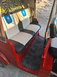 تكتك موديل 17رقم بغداد سعر اربع ملايين وبيه مجال 07811996420
