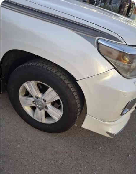 السلام عليك
السلام عليكم . 

لاندكروزر 2012/ أصل/للبيع 

بريم سيارة نضيفة مكينة كير شاصي كفالة شرط 

رقم جديد هزة جديدة اباسمي تحويل ثاني يوم  

مكاني واسط/صويرة/رقميً/***********

***********

السعر310وبيها مجال 

بيها سونار السيارة مرفق بل صور 

علمآ السياره جديده ومناقصها أي شي . تخم تاير جديد اصلي شركه .
