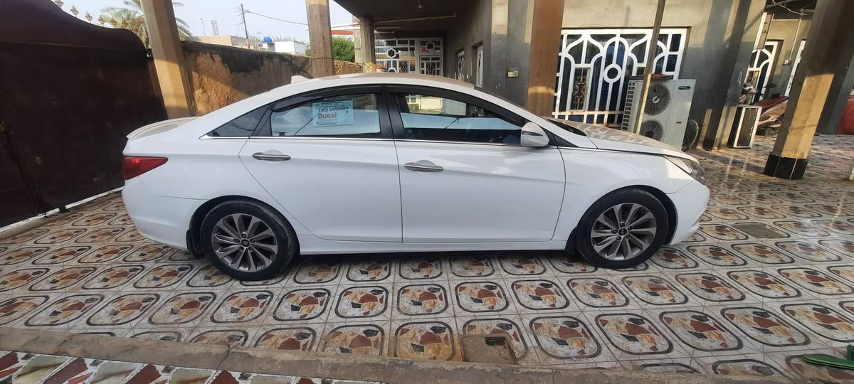 للبيع سوناتا 14  رقم بغداد انكليزي باسمي تحويل مباشر هزة جديدة لوحات جديدة سنوية جديدة 

خليجي الشركة العامة مكينة 2400 دوش  المكينة لا تبخير ولا تنقيص ولا صوت 

تايرات مكينة كير تبريد تدفئة خير من الله 

مواصفات معروفة شفتات ستيرن حساسات كشن كهرباء تحكم ستيرن 

مري شفط 

تربيد قطعتين 

خمسه ويل كب كروم 

بيها ربع جاملغ صبغ حافه بنيد 

شبر بين باب سايق وخلف بيها بارد بسيط 

باقي كفاله 

السعر 135 وبيها مجال 

مكان سيارة بابل 

***********
