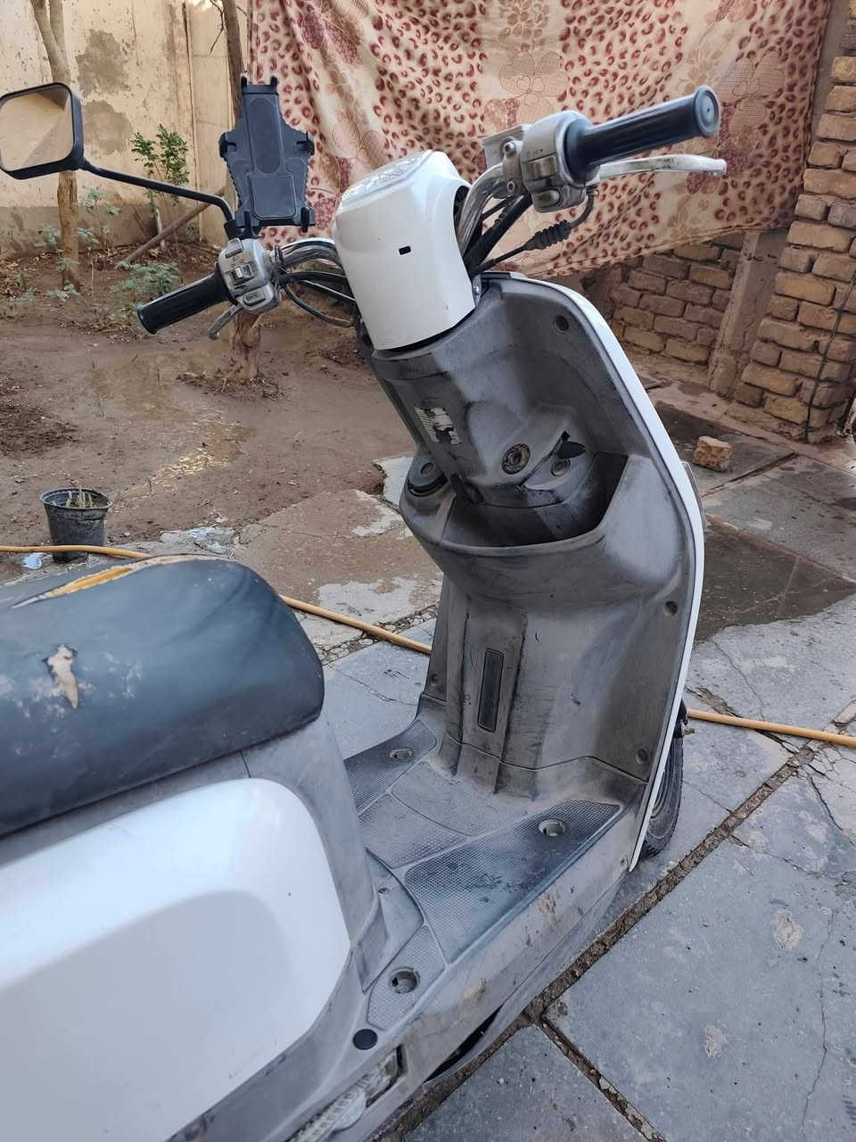 ماكس بوليسي موديل 2008الدراجة طفت 100بالمية گايمة وعفتها على طفيتها
الدراجة حلوة ومرتبة 
ما مفتوحة السعر 420 بيها مجال بسيط 
جماعة 300 لا تتصلون 
***********
واتساب او اتصال
