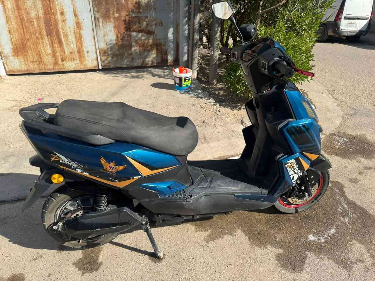 سكنس شحن للبيع
مثل ماموضح كدامك بيها ضربه بسيطه بالمازه بس مامأثره
بطاريات نص عمر دراجه بيها شلعه حلوه وتقفل 70 سرعه 
3نمر وللاستفسار اكثر عل رقم 
*********** 
مكاني بغداد الدوره ابو دشير
