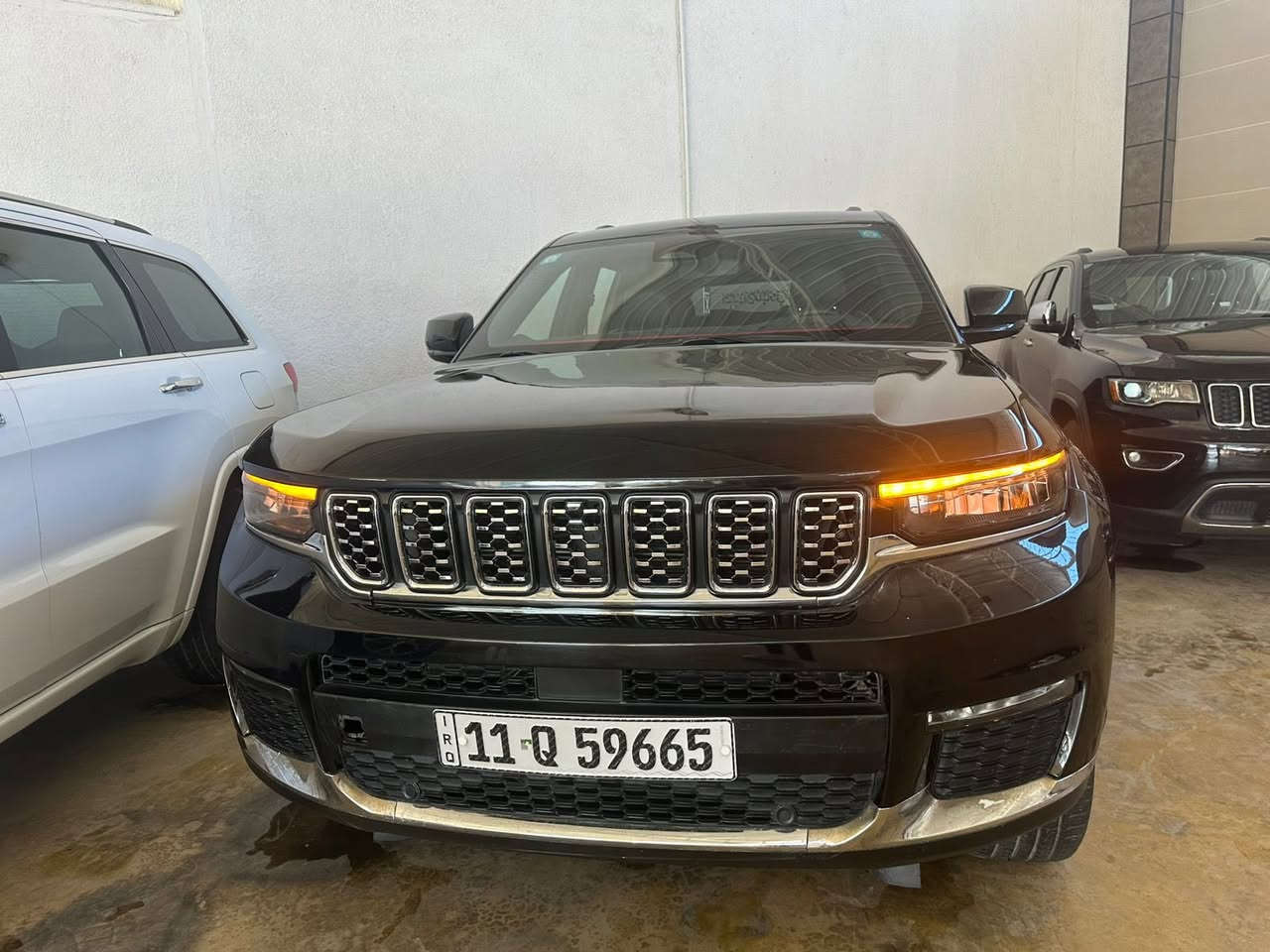 سلام عليكم اخواني واخواتي العزاء سياره جيب موديل 2022 وارد امريكي حادث جاملاغ و بنيد السياره جديده بمعنه الكلمه ماشيه                                66الف سياره بسامينه هزه جديده ارقام جدد سنويه بسمنه السياره جواها تخم تاير جديد صدر امامي خلفي  كير مكينه كفاله بحالت الوكاله 
المواصفات
رادار امامي رادار خلفي رادرات جانبيه+مري هيتر سياره تحديد مسار وقوف ذاتي كير ماوس 4كراسي تدفه و تبريد+جلد السياره 7راكب +تبريد 3قطع باب خلفي كهرباء سياره بصمه تشغيل عن بعد+كراسي خلفيه منفصل vip اربع بيبان دخول ذكي 
السعر 245ورقه بيها مجال شي بسيط 
للستفسار علا هاذا الرقم/***********
