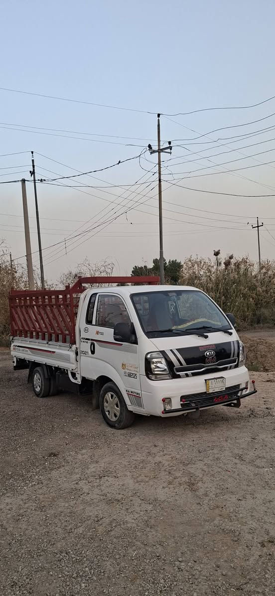 كيه بنكو مفتوح للبيع موديل ٢١رقم بصره تحويل مباشر ثاني حداديه جديده تخم تاير بيها بنيدمبدل لعنوان ميسان لعماره لمزبانيه أسعر١٢٥وبيها مجال ***********
