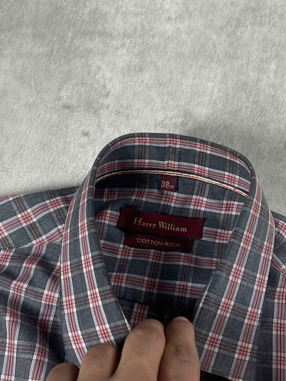 ماركة harry wlliam
قياس m
السعر 10


**إذا كنت صاحب هذا الإعلان وتريد حذفه لأي سبب، رجاءا أرسل رسالة إلى الدعم الفني**