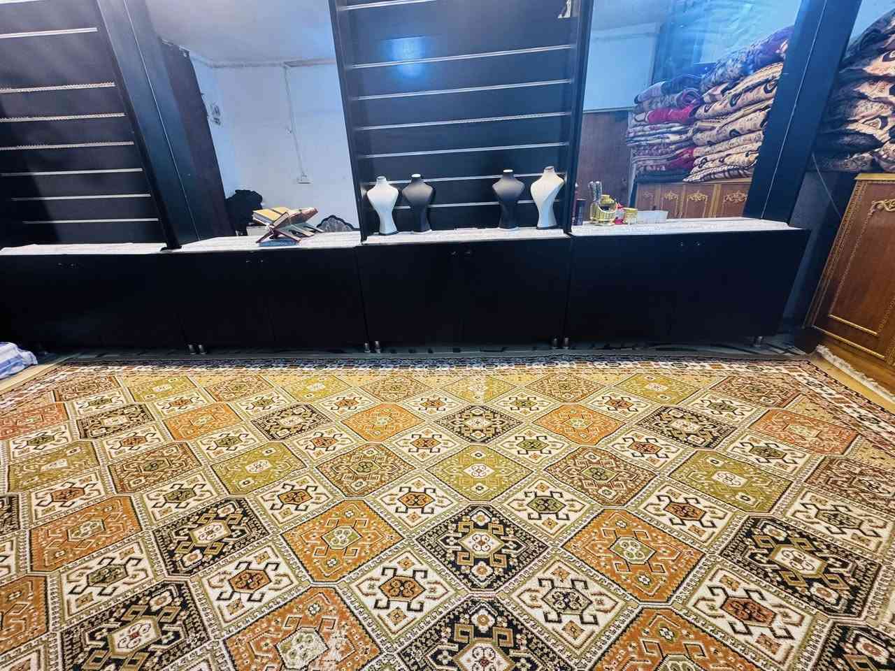 ديكور ام دي اف شغل درجه اولى الأصلي 
5 قطع + 5 اميوزه + جرار 1 بيبان شفط السعر 3 مليون 500 وبي مجال 
الي حاب يتفضل على الأستفسار هذا رقم الواتساب ***********
