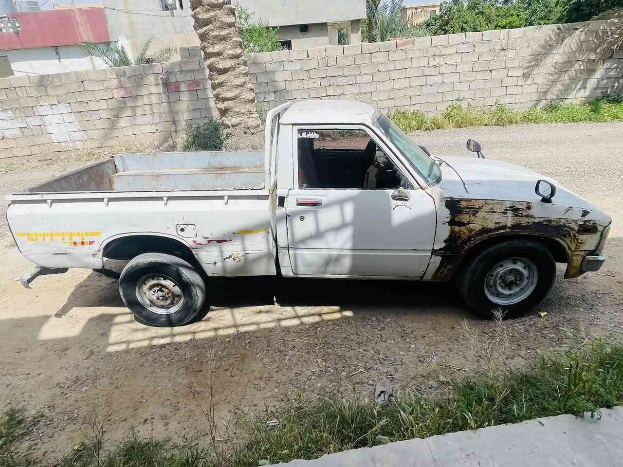 البيع موديل 80 رقم رسمي كير ومحرك 85  شرط السعر 17 وبيه مجال اتصل ودلل ***********
