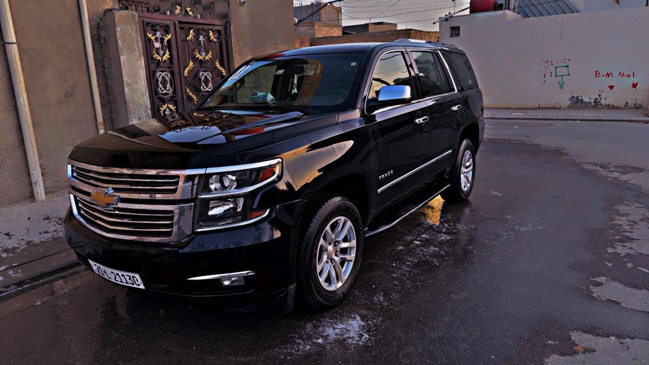 السلام عليكم 
تاهو خليجي LT 2017 اللون اسود سليمانية رقم دولي السنوية نافذة المالك من النجف مكان السيارة نجف والسونار بتاريخ اليوم مع الصور

مواصفات:
تكييف هواء تلقائي + التشغيل عن بعد
تحكم كهربائي بالمقاعد
شاشة معلومات كبيرة / نظام صوتي
تحكمات على المقود
بلوتوث / AUX  
قاصة خلف الشاشة وقاصة كبيرة تحت الكشن الوسطي
⸻
المراية الوسطية عاكسة للضوء
حساسات أمامية وخلفية
كاميرا خلفية
منافذ شحن متعددة
منفذ كهرباء
7 راكب
مثبت سرعة
نظام مراقبة ضغط الإطارات
إضاءة LED
مرايا كهربائية
مصابيح ضباب
دخول بدون مفتاح   
للاستفسار الاتصال على الارقام التالية 
***********
*********** واتساب
