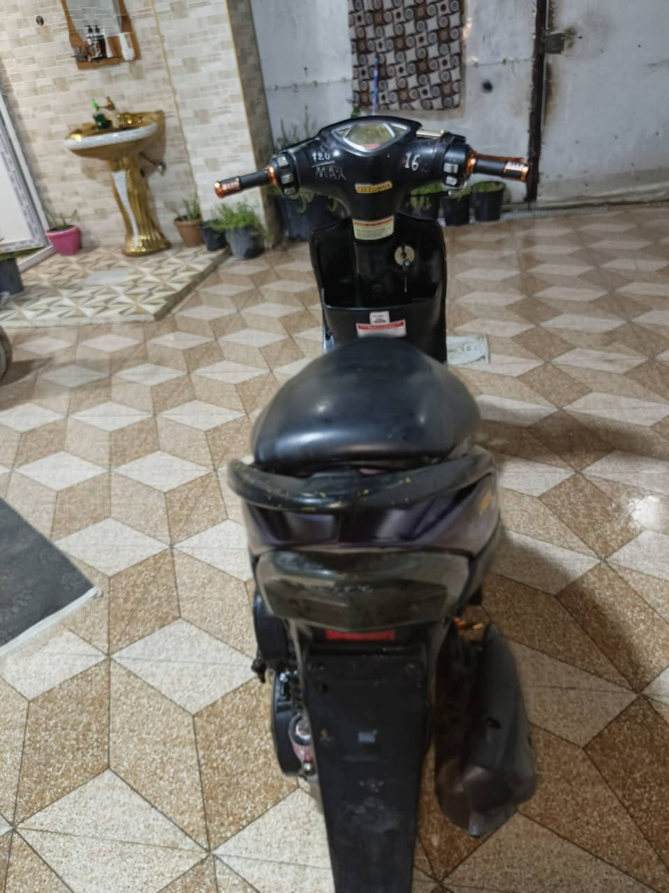 السلام عليكم ماكس عدله اربع والف موديل (2014) س550
🔸2- بوشه 49 دراجه كله بلادي من بجم لل بجم ختم واحد فقط كفرات مبدل اربع والف بقي بلادي رنبه📍

🔸3- دراجه كلشي بيه شغال كهربائية هندر صلف مزوده تزويد بسيط اصلي ملحه قوي كلش محرك بلادي 

🔸3- خرسه ما بيه صوت نكره بكل شلعه معدل ما بيه عيب بيه اورق منفس و كمرك نطيك بدون لين ضاعن

🔸4- سوي نفسك لوتي او غشيم لا اطب لين مال جنيه  كلش نضيف يجيب وياك 100 مصلح  📍

🔸5- السعر((550)) بيه مجال او مرواس شعندك تعال خاص 📍

      🏠مكاني الفلوجه🏠


**إذا كنت صاحب هذا الإعلان وتريد حذفه لأي سبب، رجاءا أرسل رسالة إلى الدعم الفني**