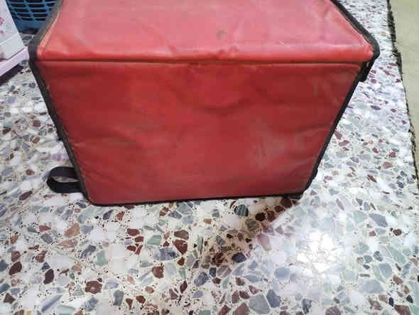 السلام عليكم
صندوك دلفري جديد مامحتاجه شكد تنطيني بيه أخذه عنواني بغداد الكماليه واكو توصيل يوصلك للباب
رقم الهاتف ***********
