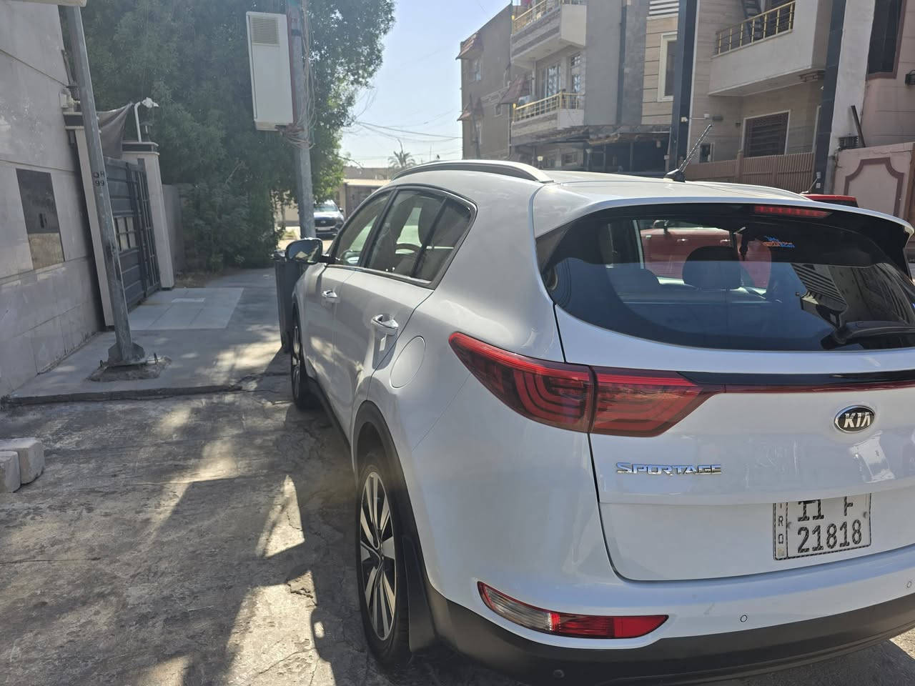 سبورتج خليجي موديل ٢٠١٩ ماشيه ٨٦ الف كيلو السياره بصمه كشنات اماميه كهرباء داخل جلد قرمدي كامره خلفيه حساس امامي خلفي السياره بيه صبغ دعاميه اماميه او تبديل باب الصدر بيه بارد قيل موضح بل سونار مكاني الصليخ 
ملاحظه اقرء السونار قبل الاتصال ***********
