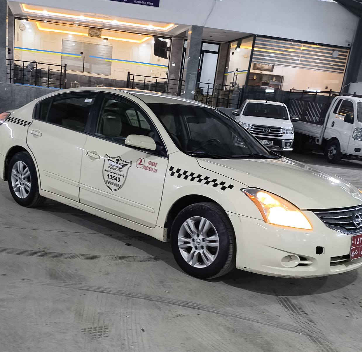 نيسان التيما 2012 فول توماتيك محرك مامفتوح 
رقم دهوك قطعتين صبغ بدون دواخل 
سعر بلاش 113 ومجال ت*********** دهوك, العراق
