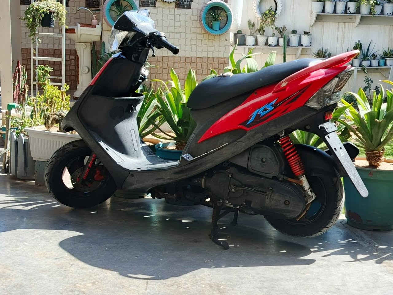 يا الله السلام عليكم شباب دراجه ماكس عدله لون احمر جارد وينهم عشاق هاذ الون الدراجه نزلته رمبه اول يوم رمضان الدراجه ختم واحد ويه المكينه زيرو بمعنه الكلمه بعد احله من الصوره كلهة شغاله من الطول لطول جيب وياك كوستر 🚎 فيتريه وفحص اذا كفر امبدل لو مكينه مفتوحه تاخذهة بلاش : السعر/ مليون وخمسين وبيهة مجال قليل لطيبين ولحد يصير لوتي ويكلي اتغني بسعر اني بايعلك دراجه مال رمبه مو مثل جماعه النطايح يعرضون دراجاتهم كله 750 / او 600 / وهنه راكضات ويه خيل الحمزه 😂 اسف عل اطاله:  مكاني بغداد الزعفرانيه للستفسار: رقمي ***********  بي واتساب 💁‍♂️
