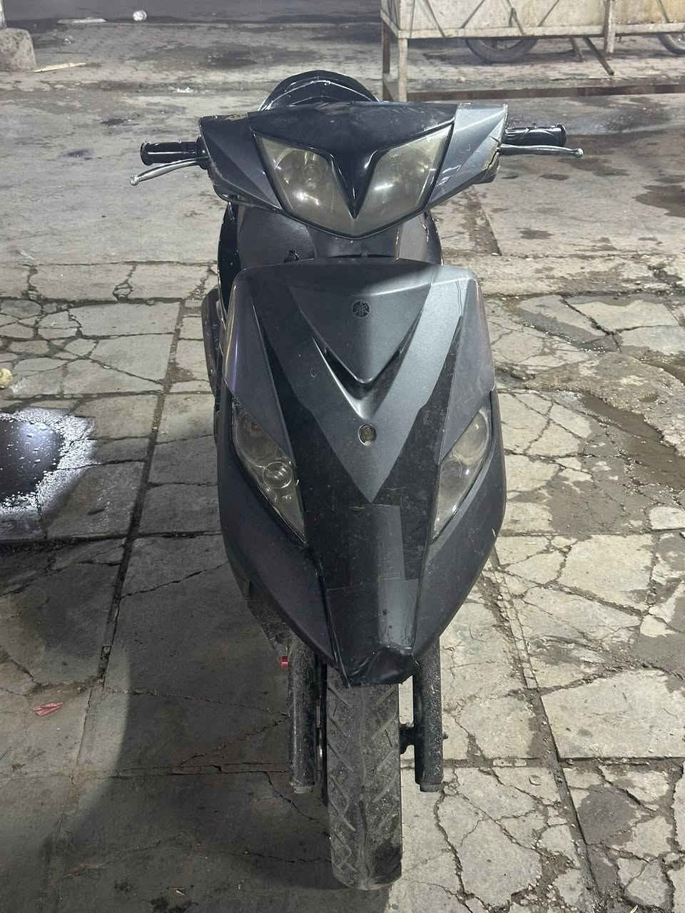 سلام عليكم دراجه ثعلب  كلشي شغال بيها ستان تعليك قفل ركبه اشاير  هورن  بيها دخانه لاستيك ولف عنوان بغداد شعله ***********
