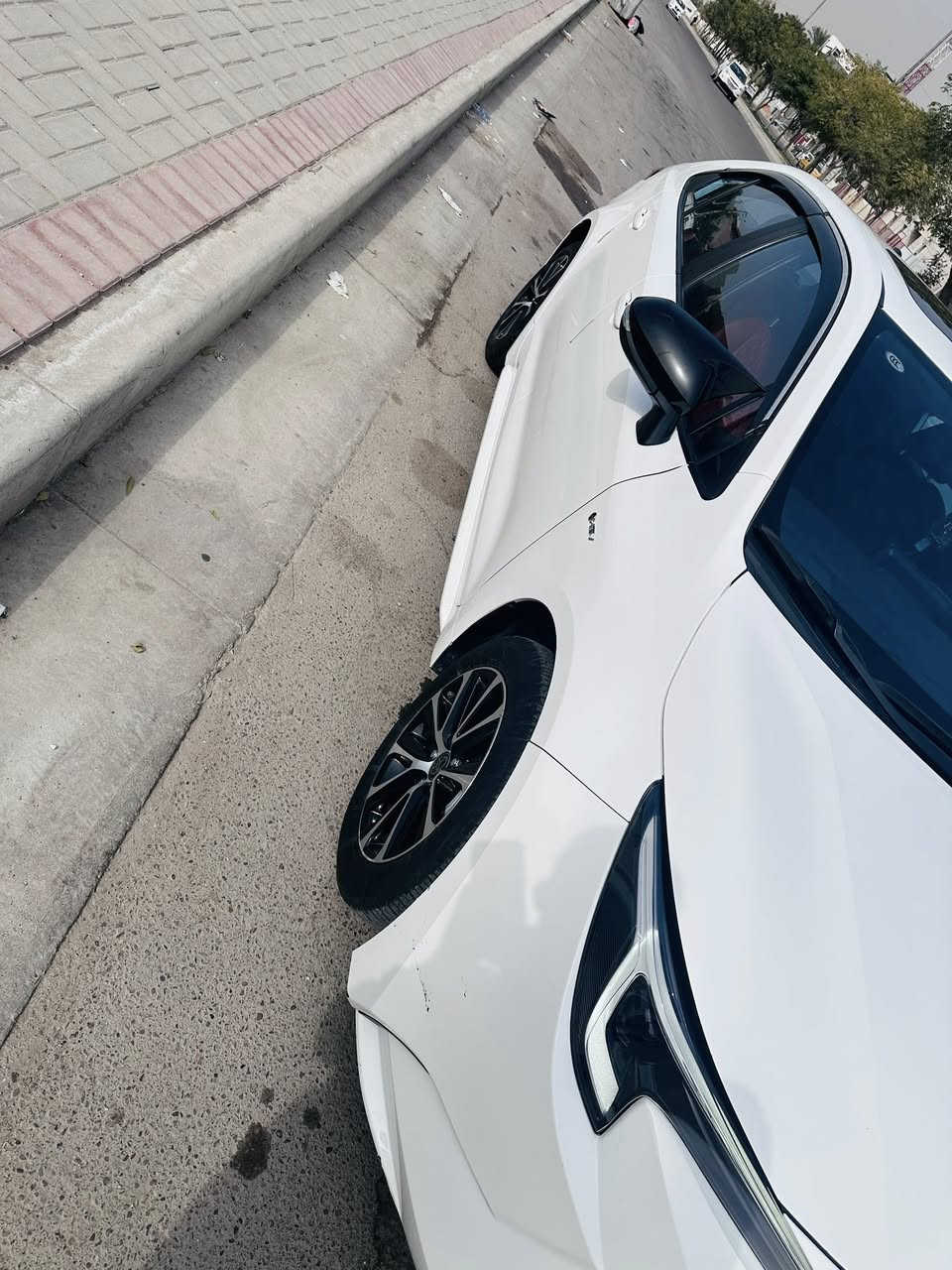 السلام عليكم
كورلا 2024 هايبرد 

ماشية 26 الف 

المواصفات فول وكشنات جلد وكهرباء

مكفولة من كلشي ومناقصها شي الحمدلله 

سنوية باسمي  

بغداد / حي الجهاد 

ممتواجد ع فيس 

***********  اتصال + واتساب 

السعر 22 مليون و 500 الف
