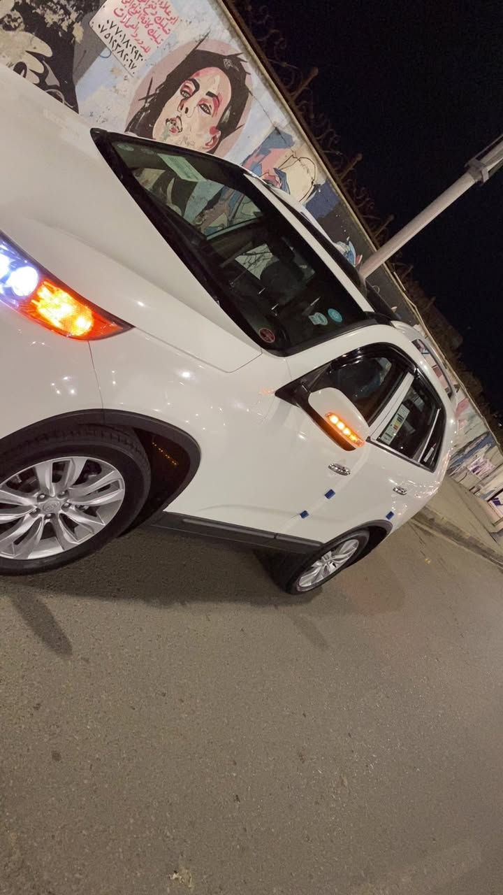 السلام عليكم للبيع سورنتوا ٢٠١١
وكالة البخيت خليجي
 مكينه كير شرط ماشيه١٧٠ مكينه ٢٤٠٠ دوش المرغوب   بدون فتح فول مواصفات فول ١/١ عدا بصمه 
بانورامه 
تبريد ٣ قطع
٧ راكب
لدات بواب
دوسات لد
اشاير ترحيب
مرايات شفط
حساسات خلفي
تحكمات استيرن جهتين
شاشه كامره
بكلايت ليزري
سياره حيل حيل حلوه
كفاله عامه من الحادث
كرت تقليم اسفل يده الباب النفر
وبخ بل هلال مال جاملغ النفر الخلفي 
السعر خابر وتدلل***********
