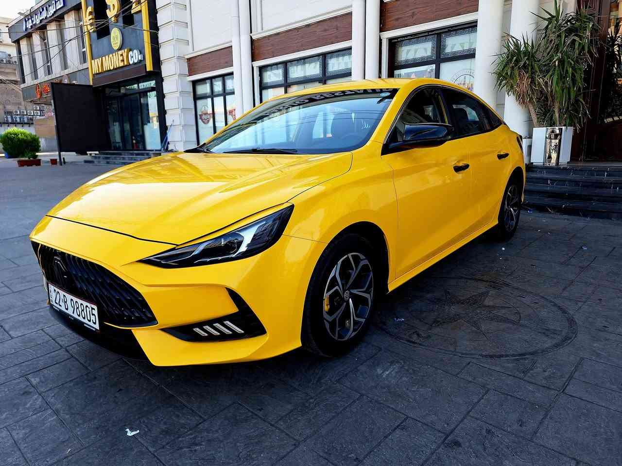 Mg gt 2023 خەلیجی
مەکینە 1.5 عادی ‌‌( مەرغوبەکەیە ) 
سەیارەکە خاوێن و جوانە هیچی نیە 
دەسکاریەکی جوانی کراوە 
سعر 115 معمەلەکی کەم 
ژمارە مۆبایل و وەتساب (***********) لە هەولێرم
