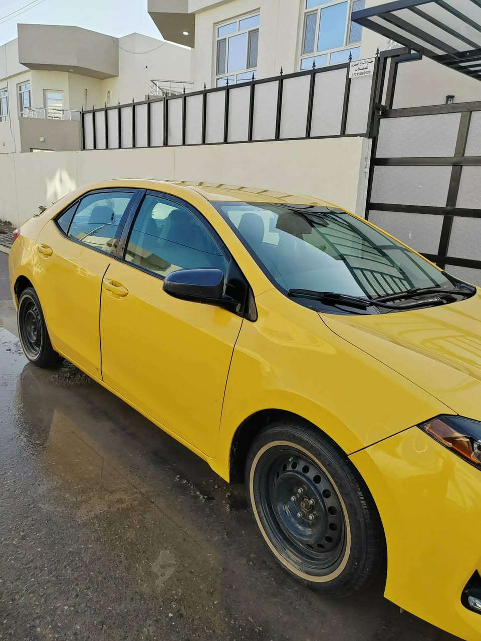 كورلا 2018
حادث بابين فقط
كير محرك تبريد حداديه تايرات كله جديد 
رقم جديد هزه جديد بسمي السياره 

سونار مرفوق بلصور 
السعر 138 
حله 

‭0781 301 1702‬
