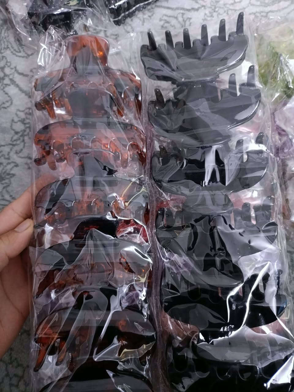 دەرزەنی تەنها به 3000 دینار
جوملە و موفرەد بەردەسته 
***********
