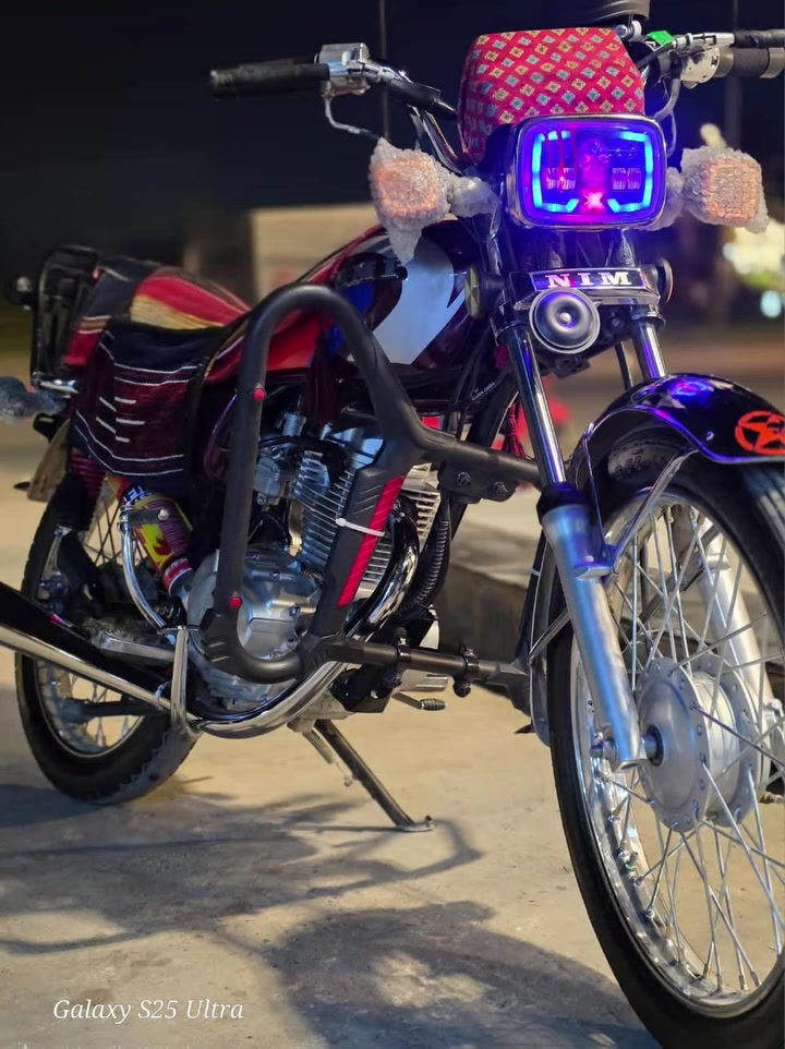 السلام عليكم دراجه للبيع نامه امتياز  دراجه استخدام شخصي موديل 25  محرك كير مكفولات كهربائيات شغالة دراجة مكفولة من التاير للتاير  جيب فيتر وافحص ب700 وبيها مجال اتصال وواتس ***********
