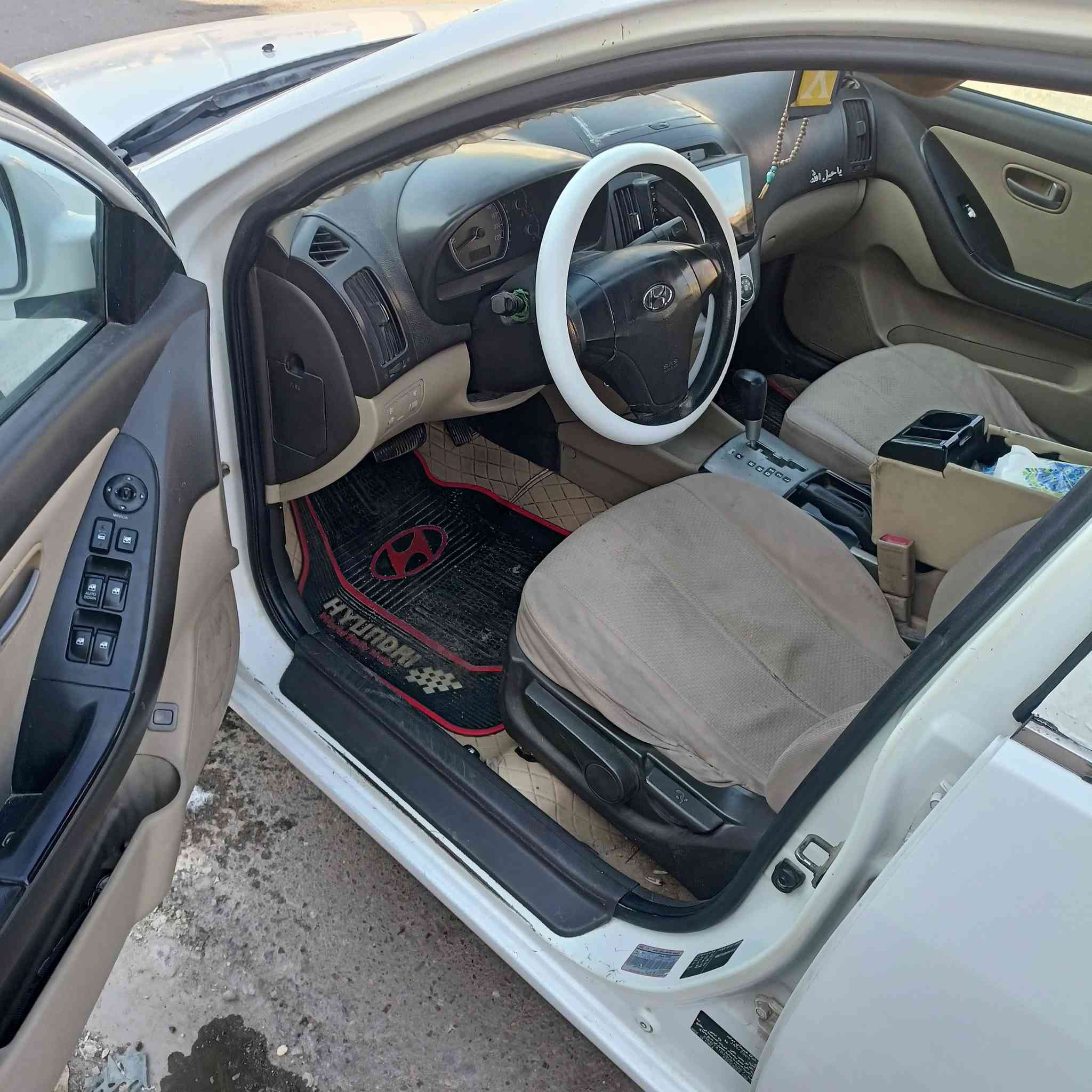 الانترى صابونة موديل 9 كفالة ضربة بية مكانات صبغ 
حدادة امامي خلفي وتخم تاير خط ابيض شاشة محرك 1600 دكشن عالي گير مكفول تبريد نقص غاز 
سعر 95 مكان البصره ***********
