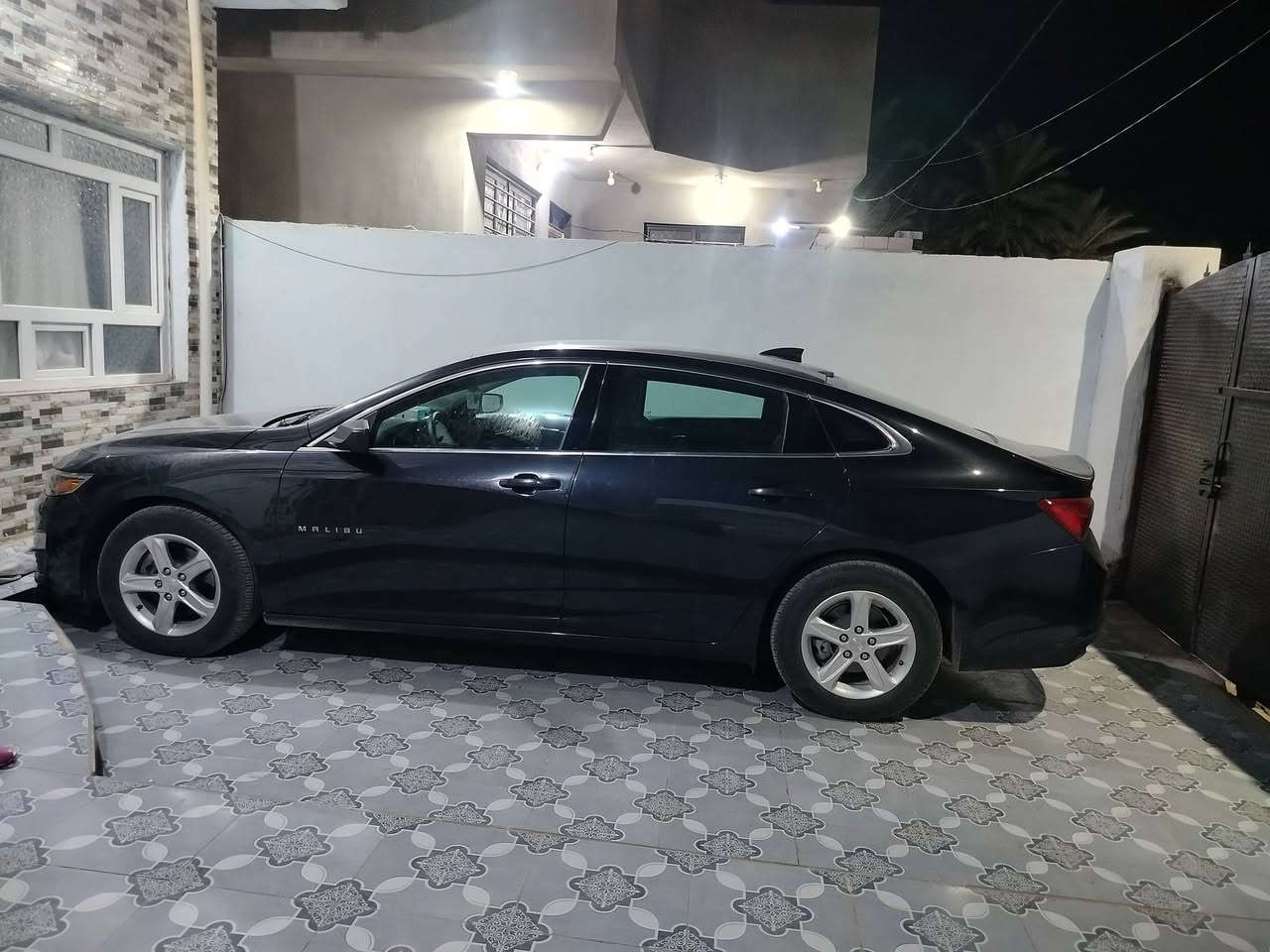 ماليبو موديل2023 مكفوله كفاله عامه من اي ضرر رقم بغداد بأسمي محرك 1500 تيربو .
دخوله عطل ميكانيكي من امريكا فقط بالمحرك مراوس بأفلون 10 او 11 بدون فرق سويج بسويج يكون  اي واحد عنده يدخلي خاص او يتصل *********** 
واكون ممنون وربي يوفقكم ان شاء الله
