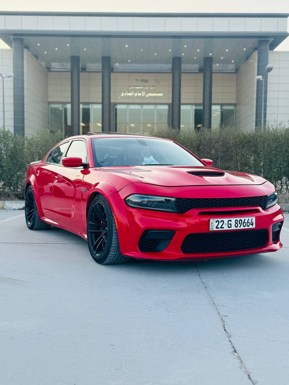جارجر ٢٠٢١ للبيع
‏Dodge Charger Scat Pack. ScatPack.
دوج جارجر سكات باك  فول مواصفات.  
الموديل :2021 
المحرك : SRT . V8 . 6.4L .
العداد :  40820 mi 
المواصفات : . 
* مكابح رياضية (برمبو) . 
* لايت LED . 
* كاميرا خلفية . 
* امكانية التحكم بوضعيات المقود كهربائيا . 
* كزوز سستم . 
* حساسات خلفية . 
* ويل قياس 20 أنج 
* سستم صوت ALPINE . 
* تشغيل عن بعد . 
* مقاعد رياضية من الجلد الفاخر . 
* ذاكرة لحفظ وضعيات الجلوس (ميموري) . 
* المقاعد الأمامية تدفئة .
* المقاعد الخلفية تدفئة . 
* نظام خرائط GPS . 
* شاشة كبيرة قياس 8.4 أنج اوپشنات SRT 
* تدفئة ستيرن . 
* كير  بالستيرن . 
* جناح خلفي . 
* بلوتوث تلفون . 
* محدد سرعة . 
* مكاني بابل
. السعر ٢٦٠ $ وبيه مجال
للاستفسار ***********
