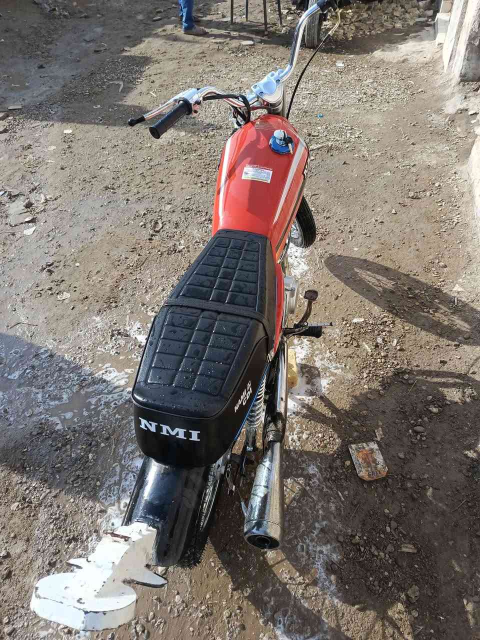 دراجة للبيع شاصي 21وتعمير 25اوراق اصولي العنوان كوت شهداء ***********
