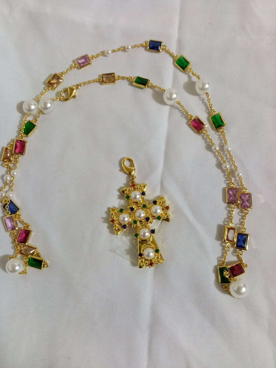 قلاده وتراجي احجار وطلاء ذهب مختوم ب 10لقطعه


**إذا كنت صاحب هذا الإعلان وتريد حذفه لأي سبب، رجاءا أرسل رسالة إلى الدعم الفني**