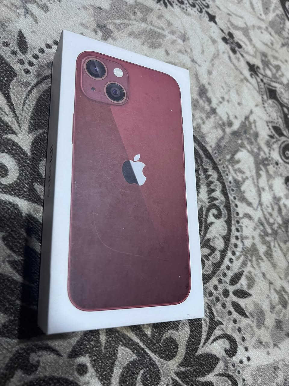 السلام عليكم مبايل ايفون 13 العادي جديد مصار اهواية من ماخذة ما مفتوح نهائياً ولا كسر ونضيف بلباكيت الذاكرة 128+بطارية 89
وضمان الفحص٣ايام فقط 
وسعره 450
التواصل واتساب ***********
