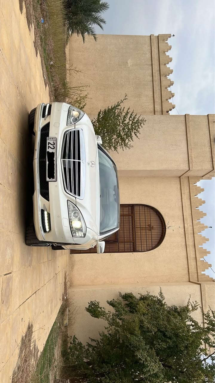 ‎مرسيدس بنز اس كلاس 2012
S350-2012 فل مواصفات 
وكالة خليجي لون صدفي مميز (بدون ضرر او صبغ او حادث او بارد).
long باب طويل رئاسي
دواخل بيجي اوف وايت بلكامل مع دركة صاج بلادي 
‎بانوراما ✅
تدفئة وتبريد كشنات امامية وخلفية مع مساج
الكشنات الخلفية منفصلة 
رادر امامي
لايتات داينمك مع فرة الستيرن 
ماوس تحكم بمواصفات السيارة
split view
‎بيبان مع الجنطة شفط
‎ناظور ليلي🛑
ويل ١٩ بلادي مع تخم تاير جديد
‎جكات ونظام ايرماتك 
‎ بردات كهرباء عدد 5
‎بصمات عدد ثنين ضمان دولي سرقة وانتربول 🅾️
‎عداد مسافة/165 الف 
‎بدون نقص بدون مصرف 
تخم تاير جديد
سيارة صفر مسج تحويل مباشر
25,500$
*********** حلة, بابل
