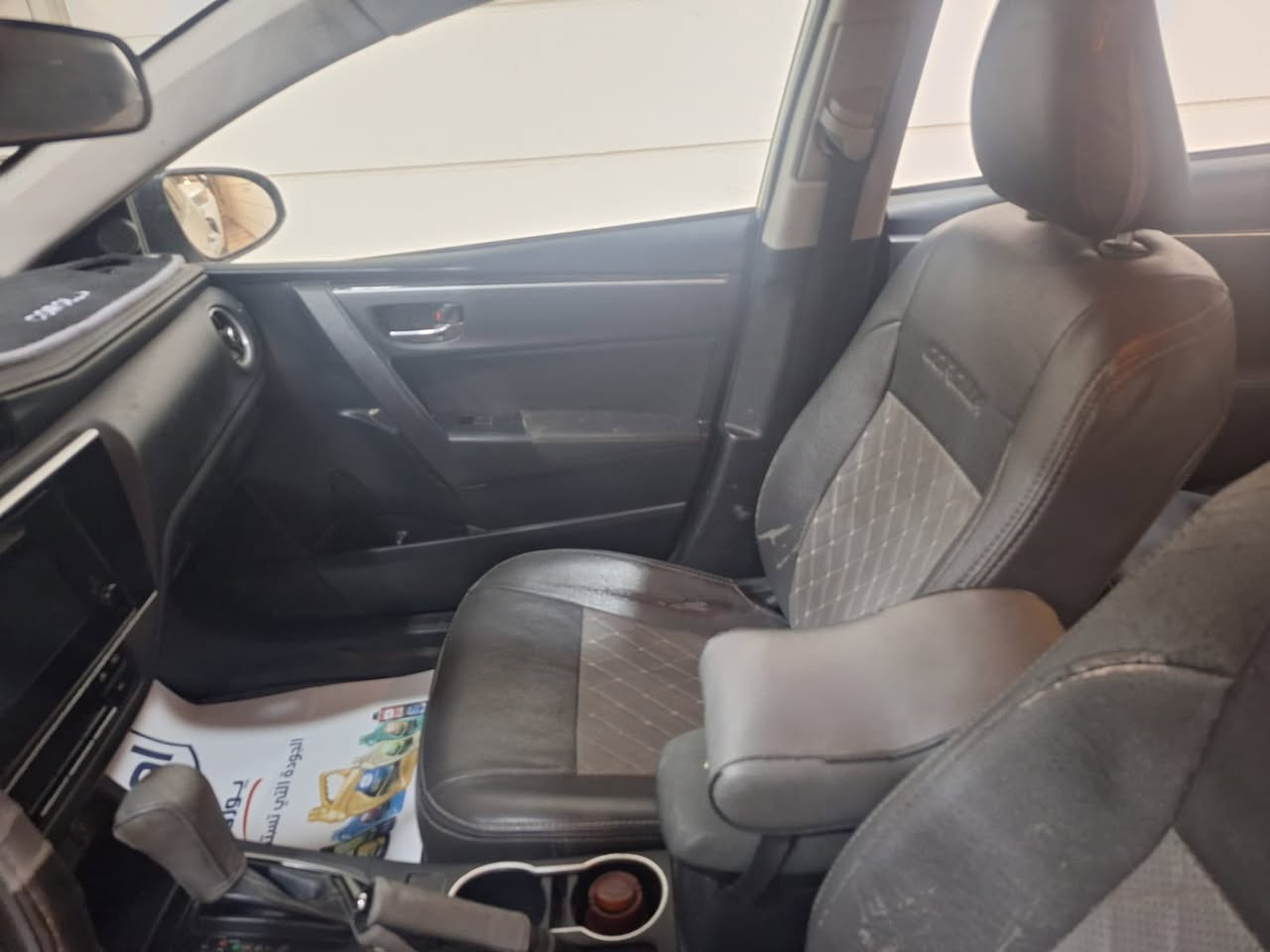 كورلا سلفر ٢٠١٩ 
LE
وارد امريكي
مبدل باب خلفية يمنة و ضربة جاملغ يم الباب 
بارد باب امامي
ماشية ٧٣ الف ميل 
سنوية جديدة و هزة جديدة
سيارة مال جناية و رقم بغداد
السعر ١٢٨ ورقة

 0770 633 5128
