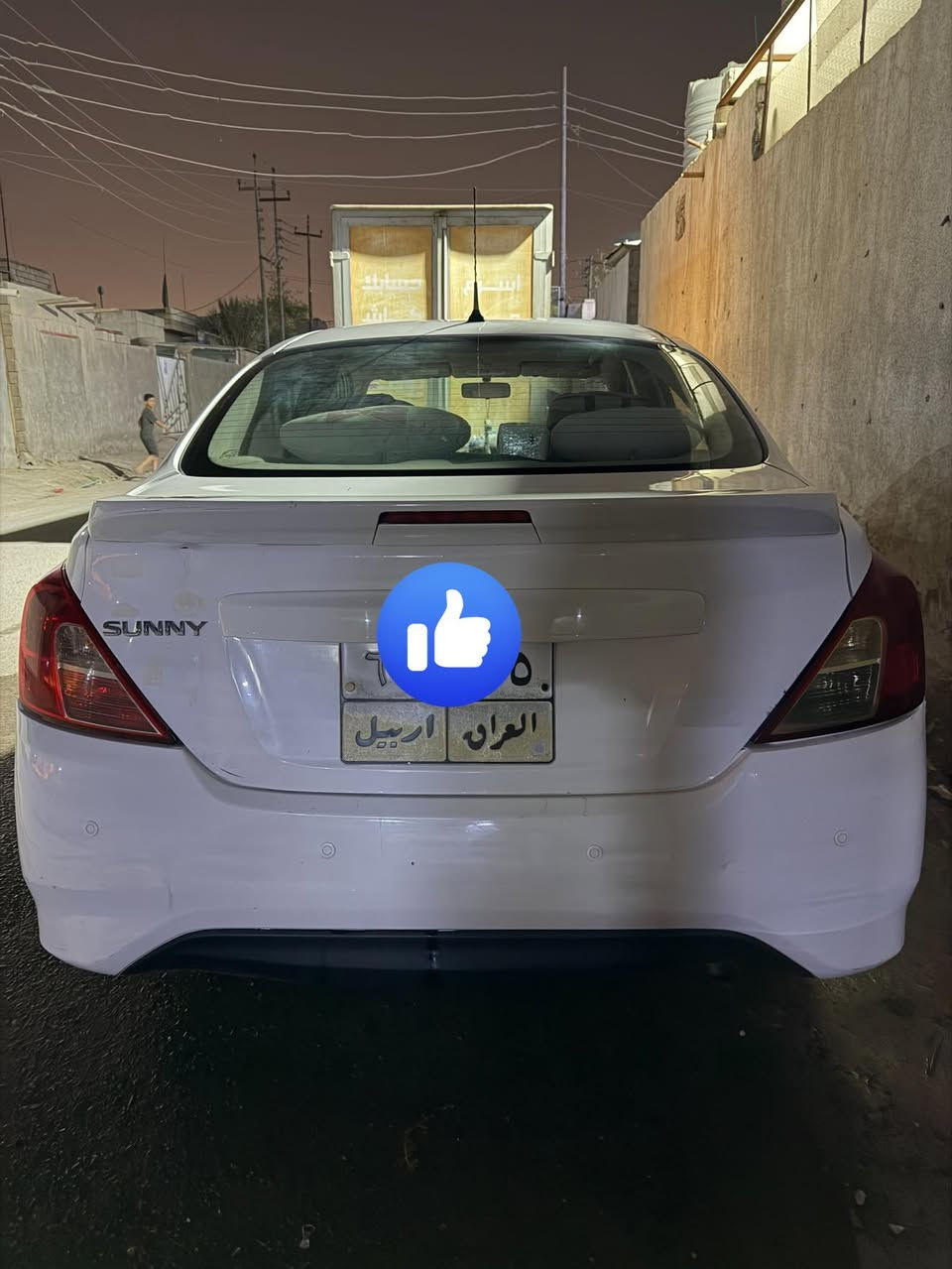 سني موديل 21  كير ومكينة وتبريد مكفولات بيها بابين اليمنى صبغ وبيها الجاملغ الكدام مبدلات للجمالية مكانها بصرة سنويتها بيها بـعــد شهر 
سعرها 88 وبيها مجال 
مكانها البصرة
+964 770 345 9064
